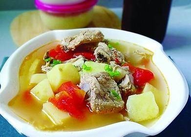 土豆排骨汤