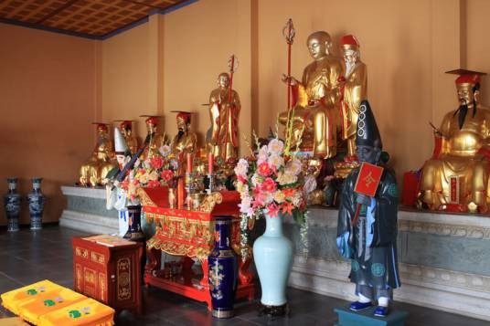 十殿阎君（掌管地府的十位统治者）