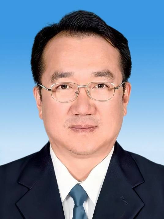 李亮(云南省昆明市五华区原区委副书记、区长)