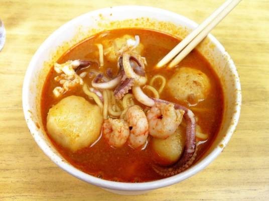 乌糖沙茶面