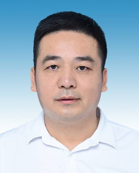 曾国辉（江西省赣州市寻乌县第二十届人民代表大会常务委员会副主任）