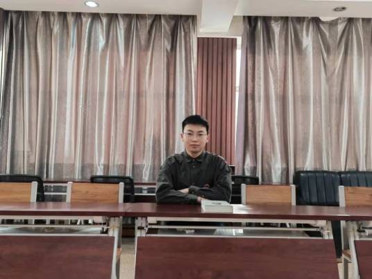 赵聪（新疆大学政治与公共管理学院学生）