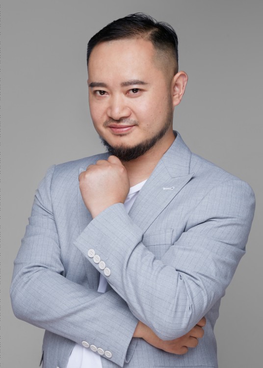 熊伟(智加集团创始人兼董事长、光华龙腾奖·中国设计业十大杰出青年)
