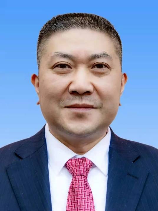 张晓刚（贵州省遵义市道真仡佬族苗族自治县政协党组成员、副主席）