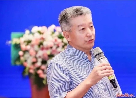 李艺（全国工程勘察设计大师）