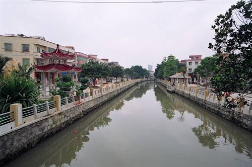 洛浦街道（广东省广州市番禺区辖街道）