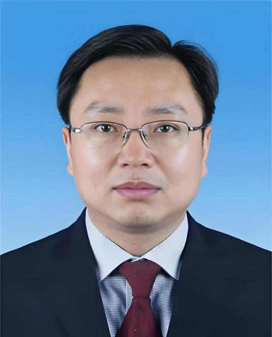 李小军（湖北省宜昌市人民政府党组成员、副市长，宜昌高新技术产业开发区党工委书记）