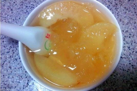 冰糖银耳炖雪梨