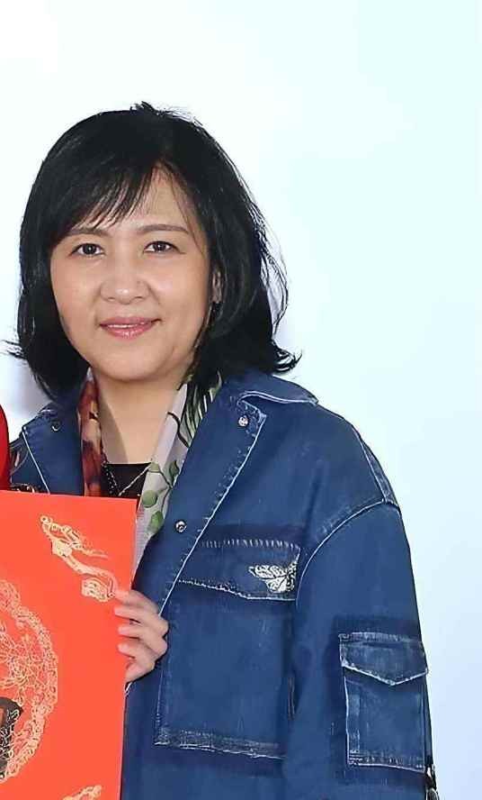 李君（中国内地话剧女演员，关晓彤的母亲）