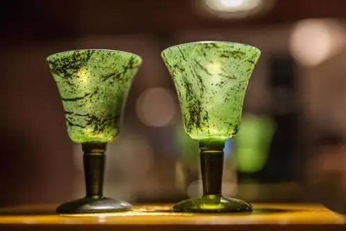 葡萄美酒夜光杯（王翰《凉州词二首·其一》中的诗句）