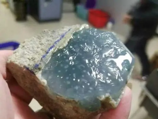 莫西沙翡翠原石