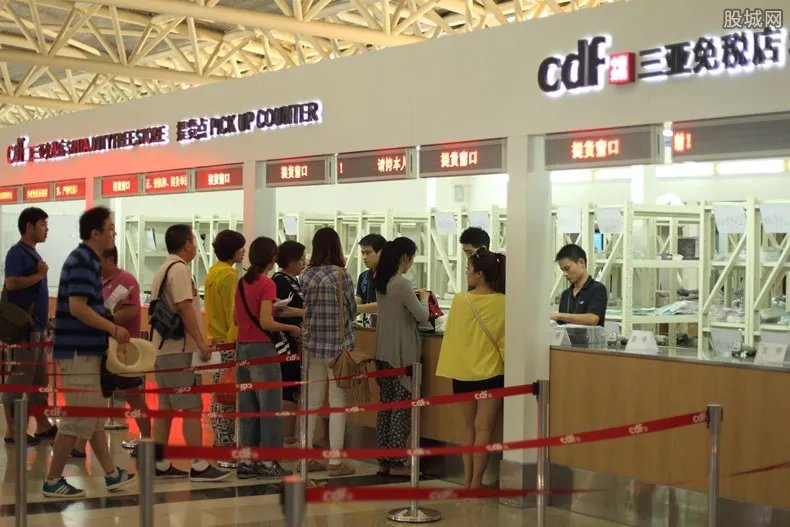 海南离岛免税一年销售468亿 哪些商品受欢迎?