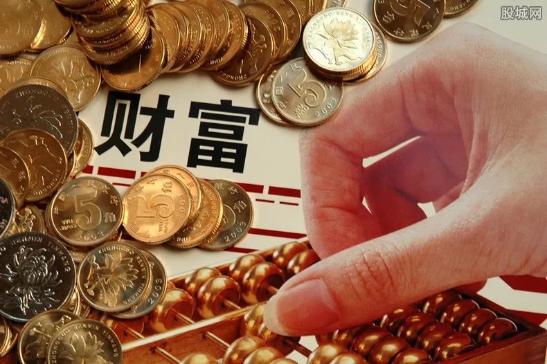 LV总裁成全球首富 他的钱花几辈子都花不完