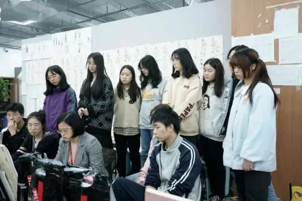 河北停止一切线下教学,这其中的缘由是什么?