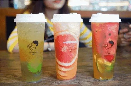 喜茶店员拿错饮料,顾客喝下饮料后入院洗胃,你如何看待此事?