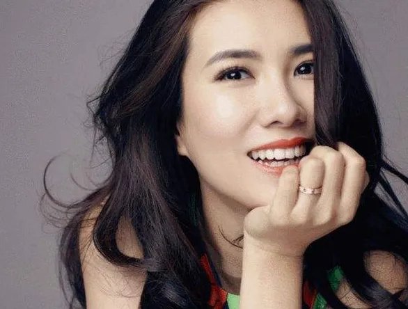 边潇潇主演的电视剧有哪些?