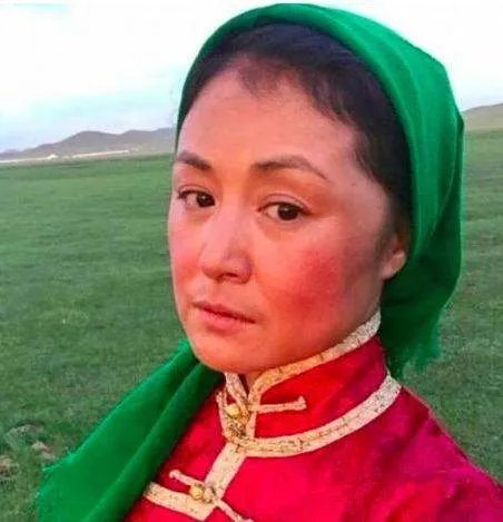 于月仙曾饰演谢大脚,因太美遭姐赵本山拒绝,几月后试镜秒过,你怎么看?
