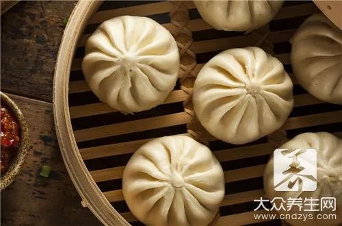 如何做出美味的番瓜小笼包?