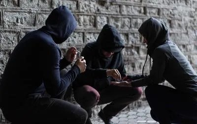青少年网瘾的危害有哪些 认清青少年网瘾的几个危害