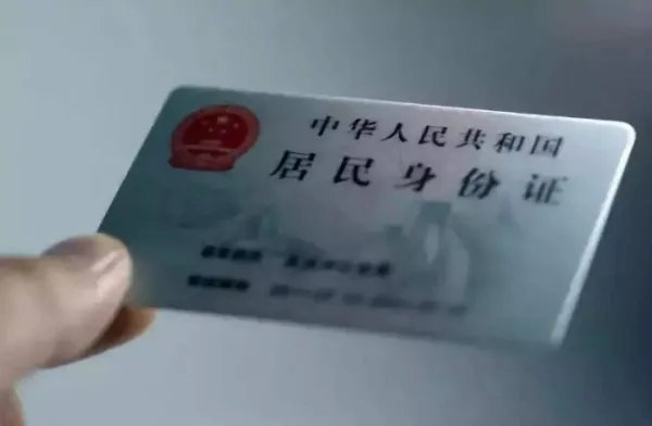 包机接回湖北公民上下一二