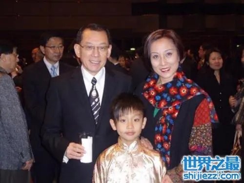 杨受成身价多少亿,超乎你的预料。