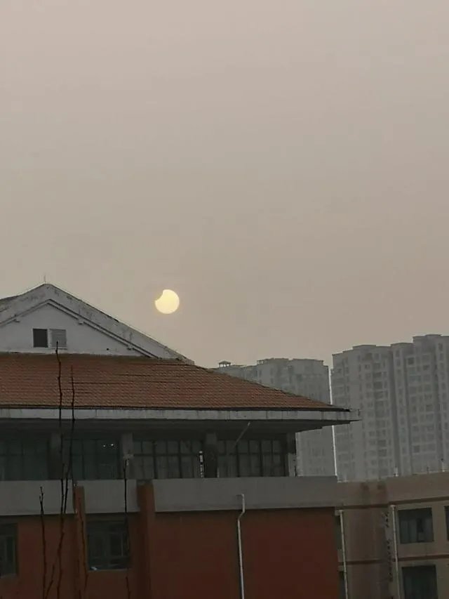 日环食会天黑吗?为什么?