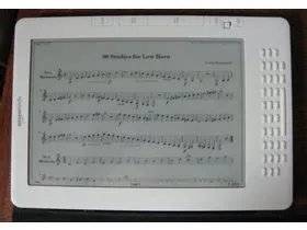 亚马逊kindle dx，亚马逊kindle DX