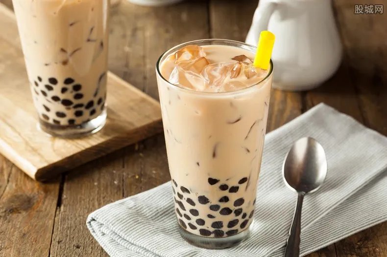 秋天第一杯奶茶已被注册成公司 法定代表人是他