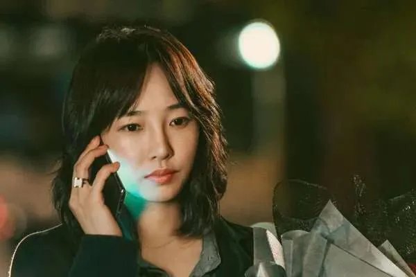 如何评价电影《亲爱的新年好》?