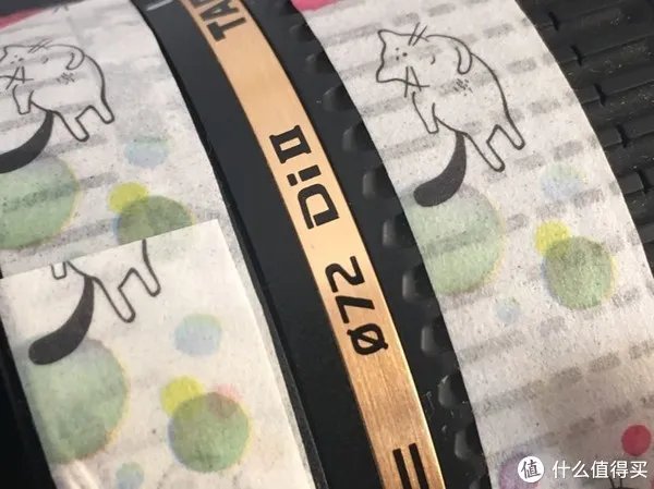 镜头推荐之腾龙B005,这真的是一枚超越入门狗肉的副厂稍大光圈的狗头,腾龙17-50一周年体验测评