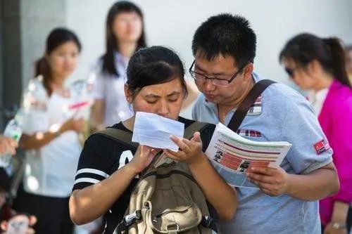 江苏高考文科第一名无缘清华北大是什么原因?