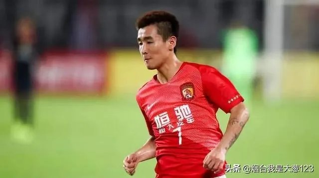 费莱尼头球帽子戏法反超大连,那么韦世豪的周MVP是不是黄了?