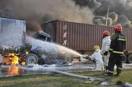 天津油罐车起火事故原因查清了吗?