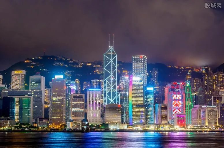 香港现在什么情况？ 疫情最新通报数据超千人