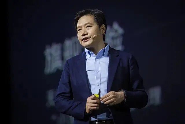 智能手机出货量下降11.7%,买小米还是等iPhone 12?