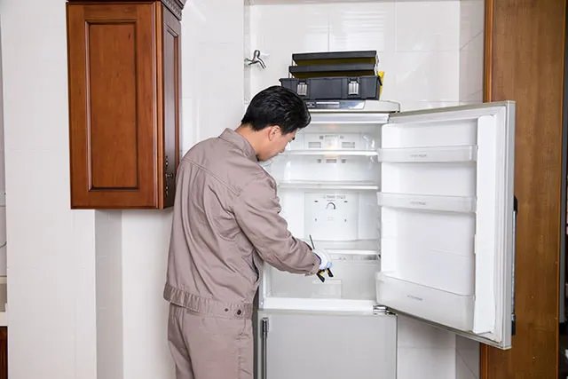 冰箱冷藏室结冰是什么原因 冰箱冷冻室结冰怎么处理