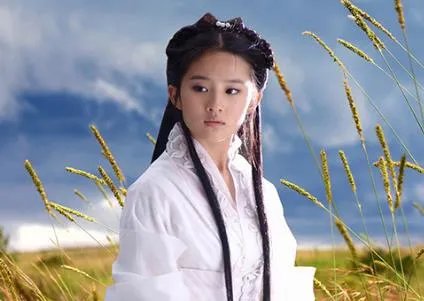 刘亦菲为什么叫刘八条 刘亦菲结婚了吗？