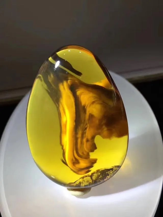 这个不是琥珀吧?