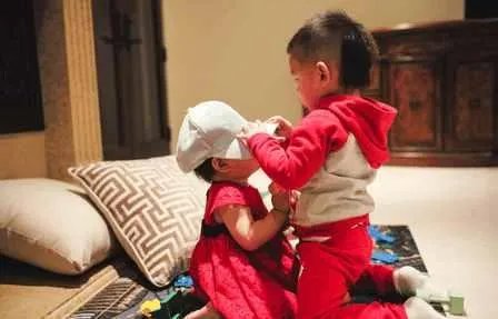如何看待何洁离婚案后表示”孩子我养”？