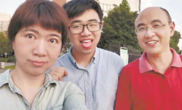 援鄂护士的儿子如愿考上华中科技大学了？