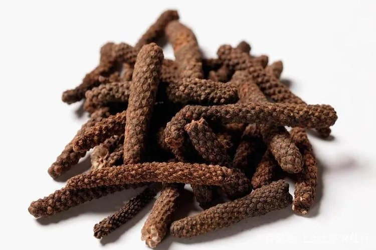 荜茇药材图片