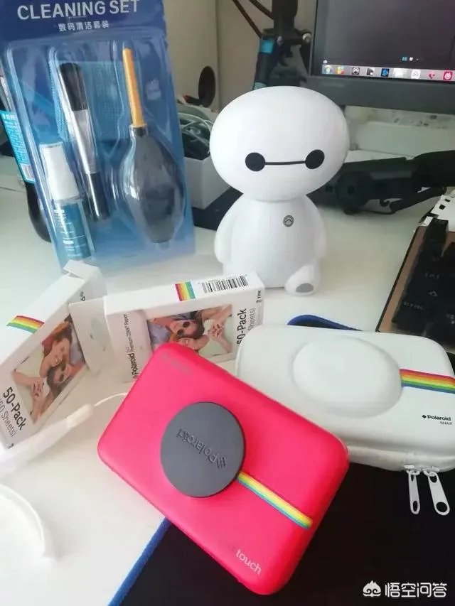 一拍照就有照片出来的相机叫什么？