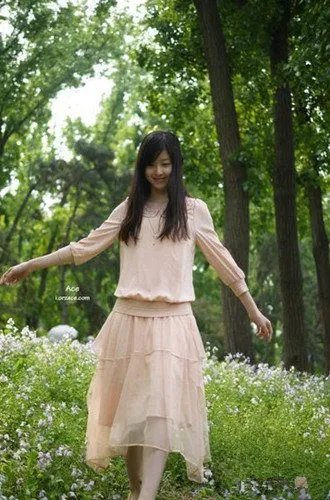 章泽天写真照欣赏  奶茶妹妹刘强东联姻真相