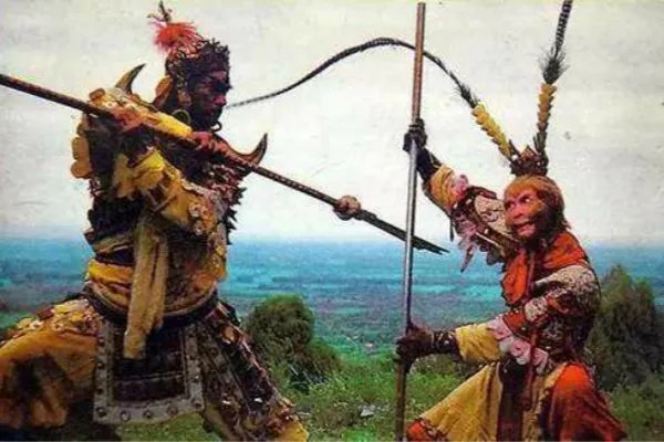 孙悟空与二郎神谁更厉害,作者有什么暗示?