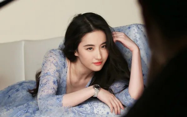 刘亦菲长的这么漂亮，却没有人追，这是什么情况？