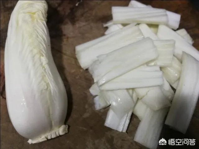 金边白菜是什么菜系？