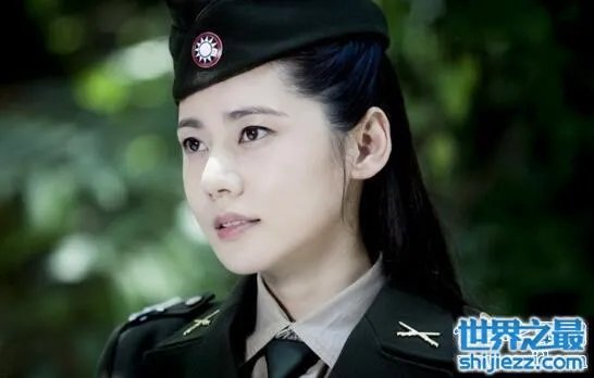 秋瓷炫整容前后对比照片,和韩佳人一个流水线生产