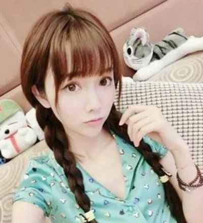 非主流刘海发型图片：一点也不夸张的时尚造型
