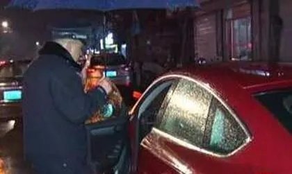 停车4小时未熄火是怎么回事？