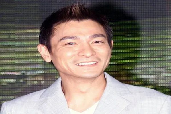 刘德华十大经典发型 带你看不一样的华仔,你喜欢哪款呢